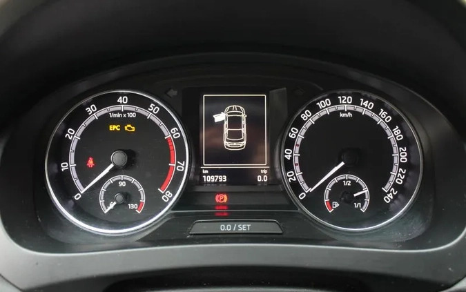 Skoda RAPID cena 39500 przebieg: 115000, rok produkcji 2017 z Brzozów małe 67